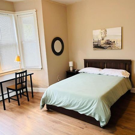 Nice Big Room Near Whole Foods, Brown University With Shared Bathroom And Kitchen Providence Exterior foto